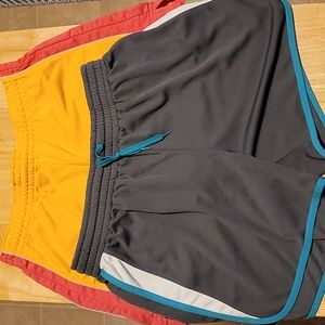 🟨🟨 Women’s Workout Shorts set of 2 bundle (size M)